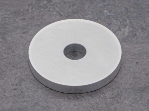 アロジン処理相当(三価クロム化成処理)