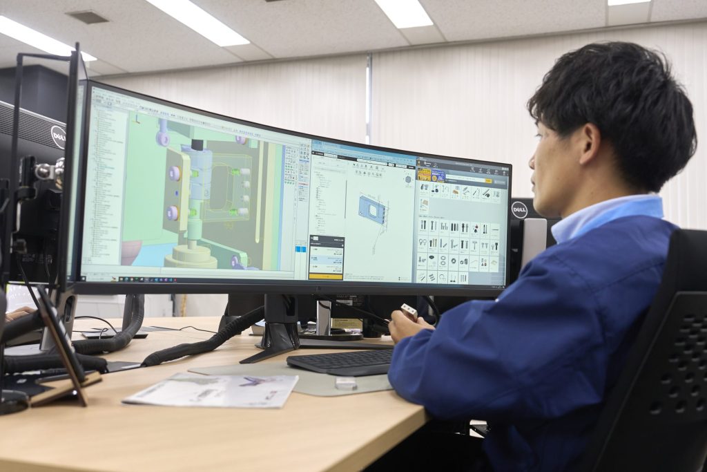 豊田自動織機さま_設計
